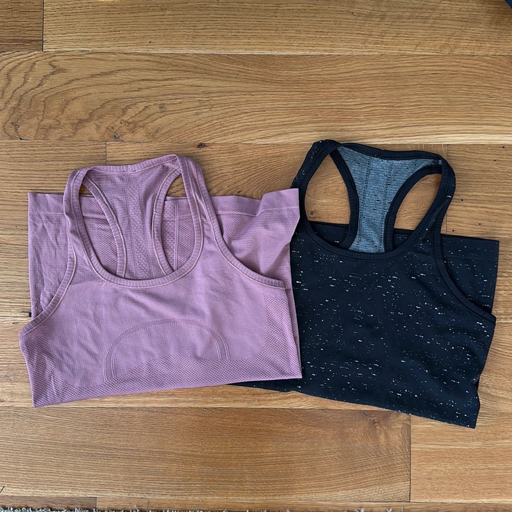 Lot of two swiftly tanks (pink and black and white speckle)